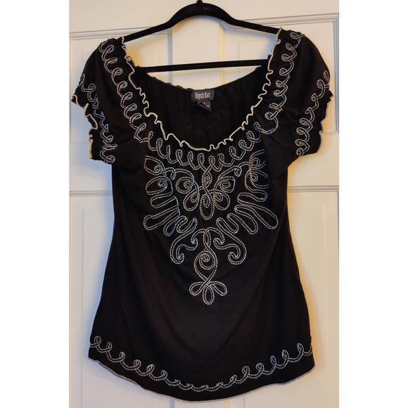Embroidered Boho Objects D'art Black and White Top - Picture 1 of 3